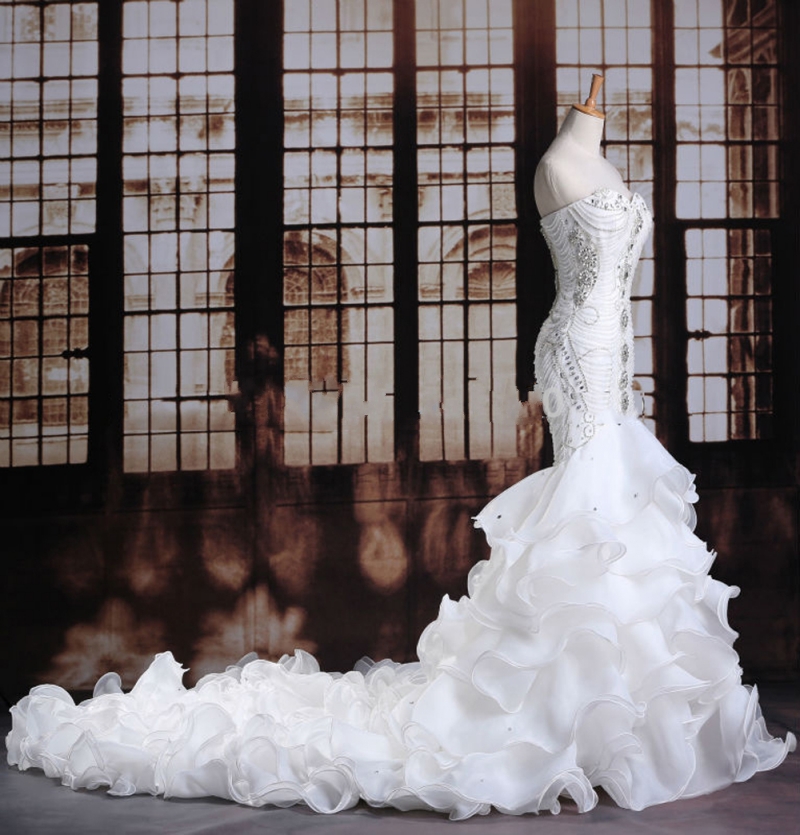 luxurious crystals mermaid wedding gowns expensive bridal vestido de noiva robe de mariage vestido de noiva curto customize wedding gowns