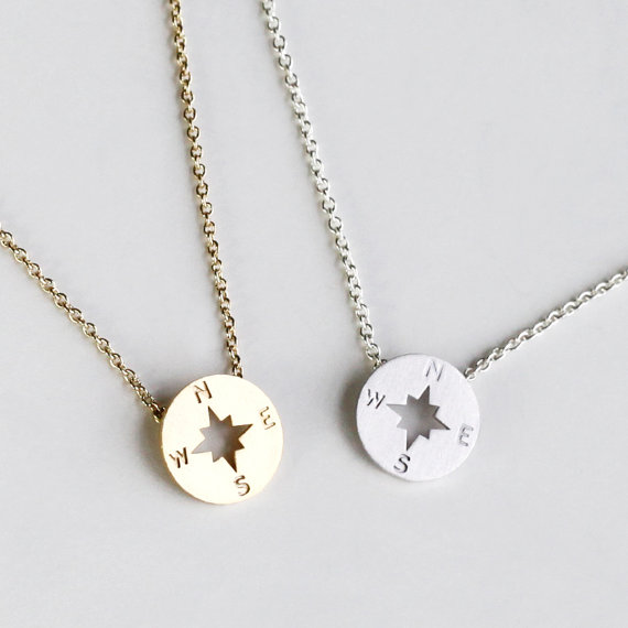 5PCS Round Direction Compass Necklace Circular Compass Necklaces Simple Travel Coin Disk Pendant Charm Jewelry Gifts