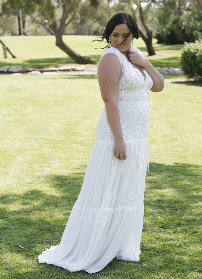 Quality High Lace Plus Size Beach Wedding Dresses V Neck Pleated Bohemian Bridal Gowns A E Chiffon Or Length Boho Robe De Mari E