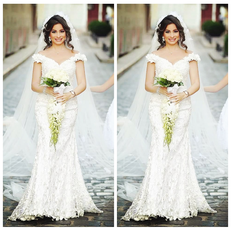 2018 Off Shoulder Full Lace Slim Mermaid Wedding Dresses Sweep Train Bridal Gowns Custom Lace Up Back Formal Ladies Wedding Wear, Red
2018 Off Shoulder Full Lace Slim Mermaid Wedding Dresses Sweep Train Bridal Gowns Custom Lace Up Back Formal Ladies Wedding Wear, Red