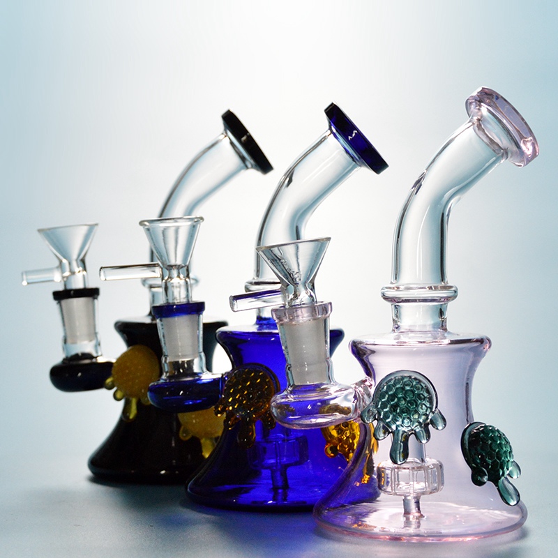 Showerhead Perc Mini Glass Bongs Bent Type Beaker Bong Small Heady Oil Rig Pink Blue Black Dab Rigs With Decoration Water Pipe HD12
Showerhead Perc Mini Glass Bongs Bent Type Beaker Bong Small Heady Oil Rig Pink Blue Black Dab Rigs With Decoration Water Pipe HD12