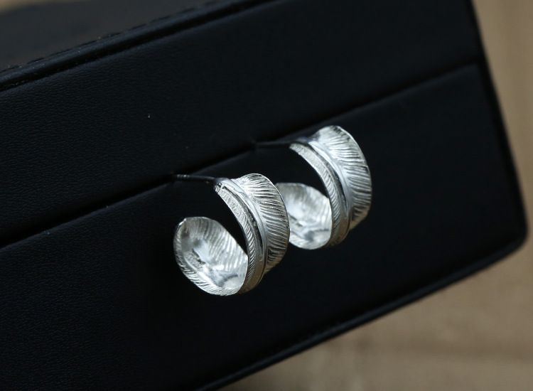 Brand new 925 sterling silver vintage jewelry American European antique silver hand-made designer feather stud earrings for women