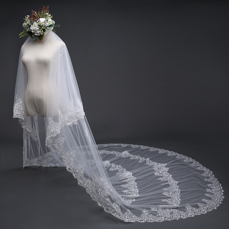 Four Layers Wedding Veils Lace Appliques 3M Long 2.5M Width Luxury Wedding Veil Custom Made Ivory White Bridal Veil Accessories