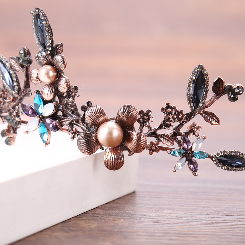 Vintage Gold Crystal Bridal Tiaras And Crowns 5*31cm Baroque Korean Princess Birthday Jewely Wedding Headpieces Women Rhinestone Crown F3209