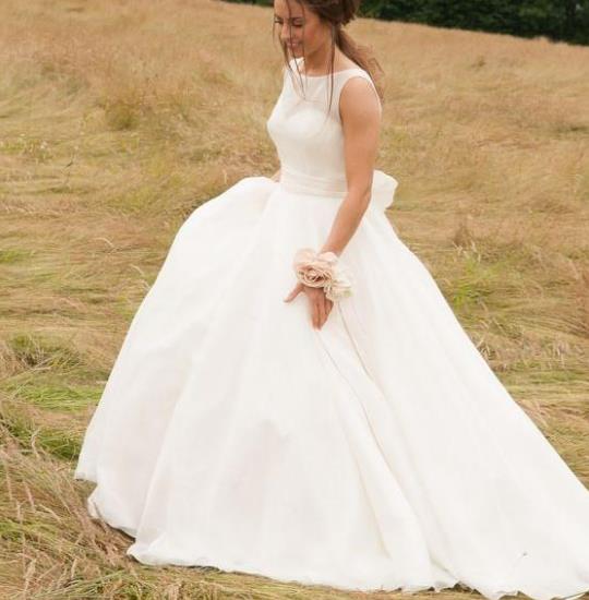 Vintage Country Wedding Dresses Bridal Gowns A Line 2021 Jewel Long Beach Simple Ivory Boho Bow Organza Bride Dress Plus Size