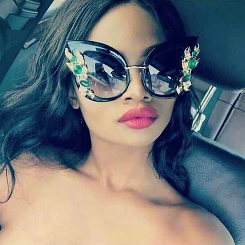 Sunglasses Fashion Luxurious Cat Eye Ladies Brand Design Diamonds Frame Trend Oversized Metal Inlay UV400
Sunglasses Fashion Luxurious Cat Eye Ladies Brand Design Diamonds Frame Trend Oversized Metal Inlay UV400