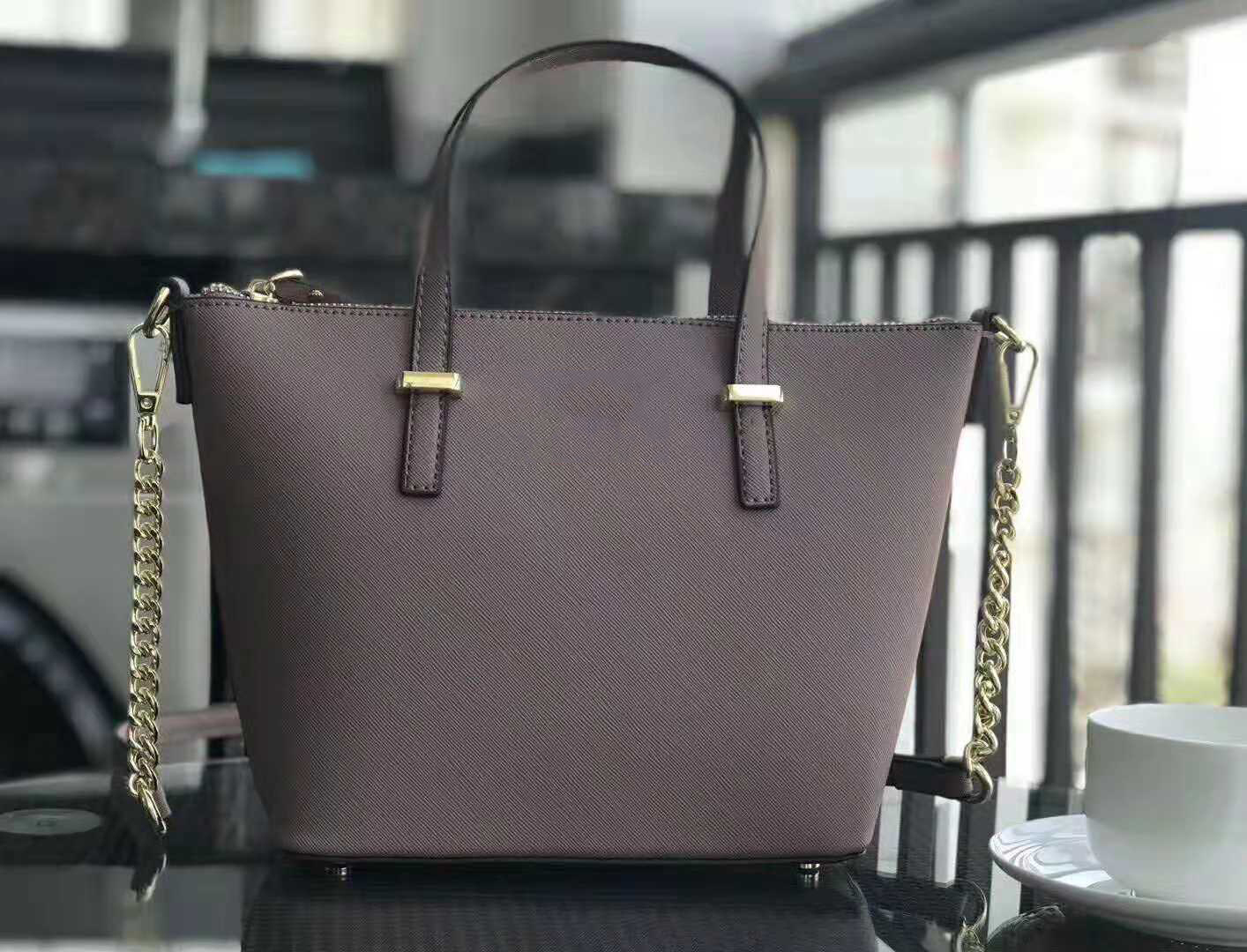 Brand designer women handbags crossbody purses shoulder bags PU totes handbag purses with chains straps, Wine red (medium size)
Brand designer women handbags crossbody purses shoulder bags PU totes handbag purses with chains straps, Wine red (medium size)