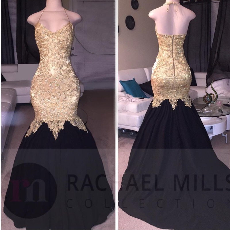 Glamorous Golden Black Prom Dresses Sexy Halter Neck Lace Applique Backless Satin Cocktail Dresses Stylish Dubai Mermaid 2018 Prom Dresses