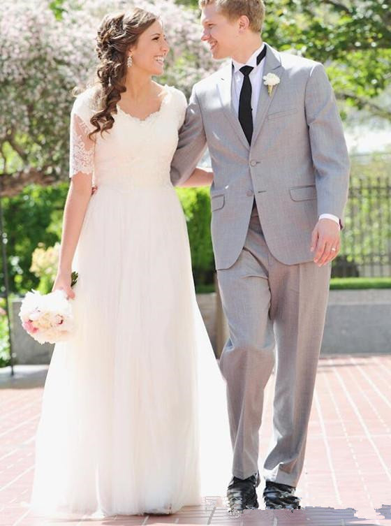 2019 Country Wedding Dresses with Lace Short Sleeves Buttons Back Bridal Gowns Long Sweep Tulle A Line Dress, Green
2019 Country Wedding Dresses with Lace Short Sleeves Buttons Back Bridal Gowns Long Sweep Tulle A Line Dress, Green