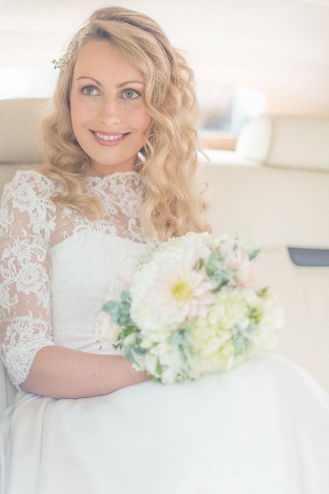 Ivory Lace Beach Country A Line Wedding Dresses 3/4 Long Sleeves Bateau Neck Applique Sexy Bridal Gowns Plus Size Bohemain