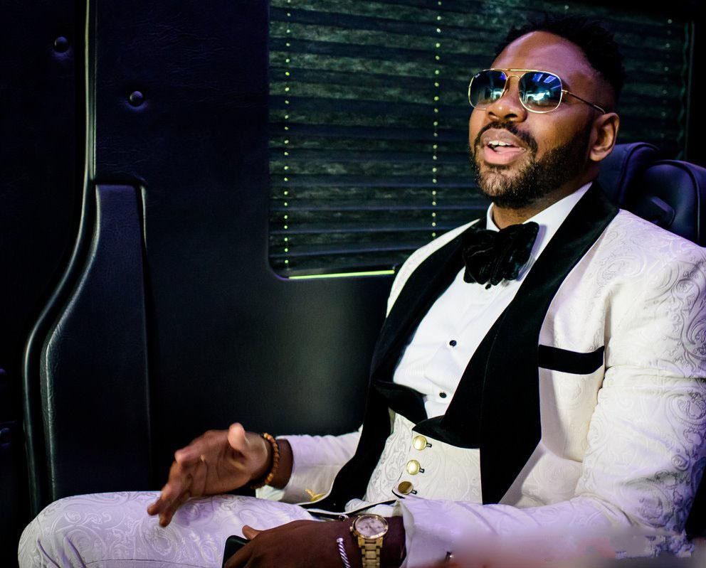 Brand New Champagne Men Wedding Tuxedos Black Shawl Lapel One Button Groom Tuxedos Fashion Men 3 Piece Suit (Jacket+Pants+Tie+Vest) 2094