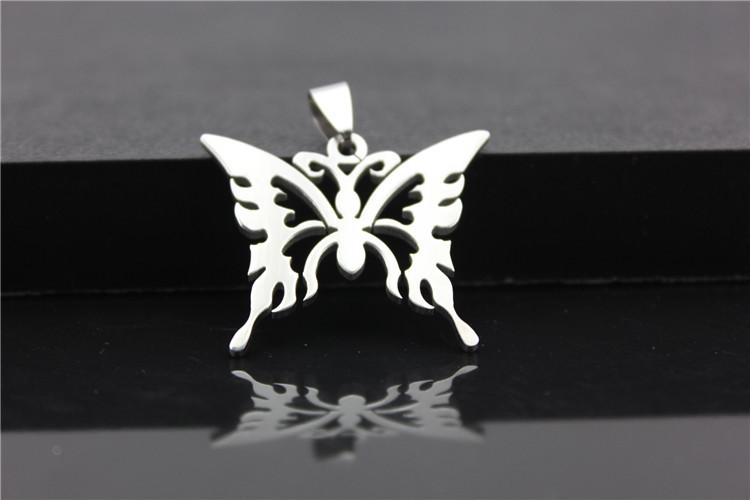 1pcs stainless steel hollow butterfly charm necklace animal insect butterfly bee necklace butterfly effect pendant charm necklace jewelry