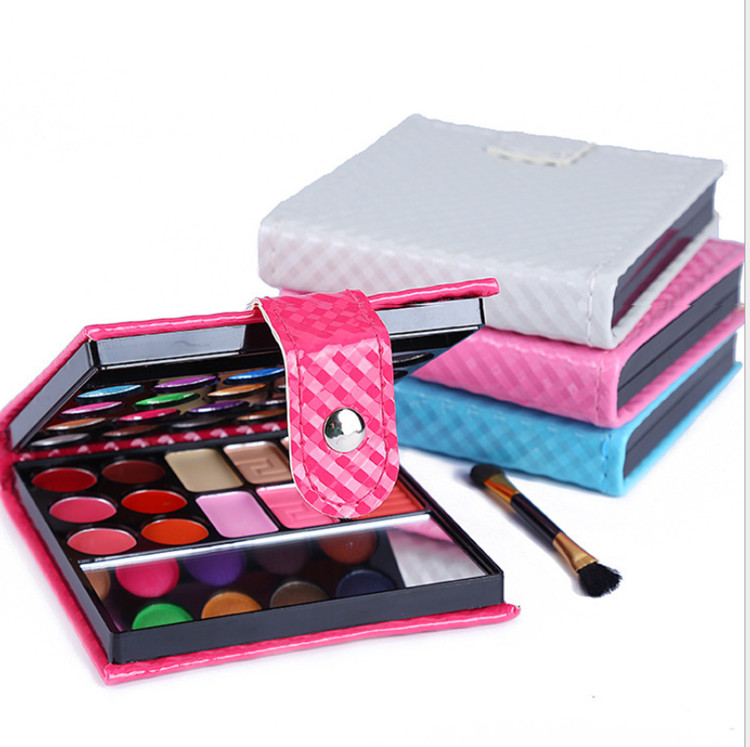 32 Colors Eyeshadow Highlighter Blush Coutour Lip Gloss 5 in 1 Foundation Makeup Palette, Multi 32 colors
32 Colors Eyeshadow Highlighter Blush Coutour Lip Gloss 5 in 1 Foundation Makeup Palette, Multi 32 colors