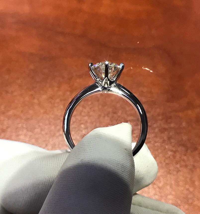 Victoria Wieck Brand New Jewelry Pure 100% Sterling Sier Solitaire Round Cut White Topaz CZ Dia Women Wedding Band Ring