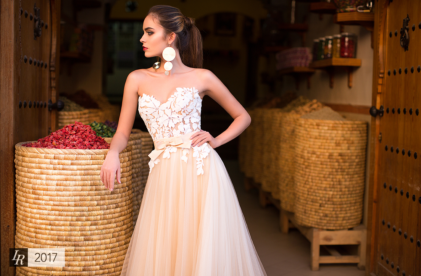 A e Beach Dresses Sweetheart Lace Appliques Sash Sweep Train Boho Bridal Gowns Vestido De Novia Plus Size Wedding Dress