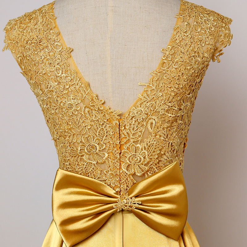 Elegant V-back Evening Dress Long 2018 Scoop Appliques Banquet Party Dress Stunning Satin Prom Dresses Robe De Soiree vestido de festa