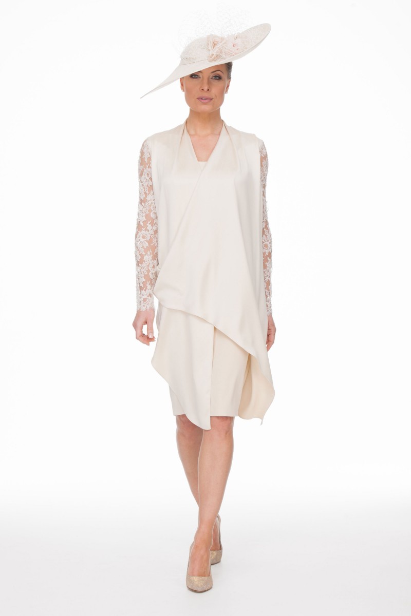 Elegant Lace Long Sleeves Mother of the Bride Dresses Jewel Neck Knee Length Two Pieces Evening Gowns Wedding Guest Dresses Custom Made