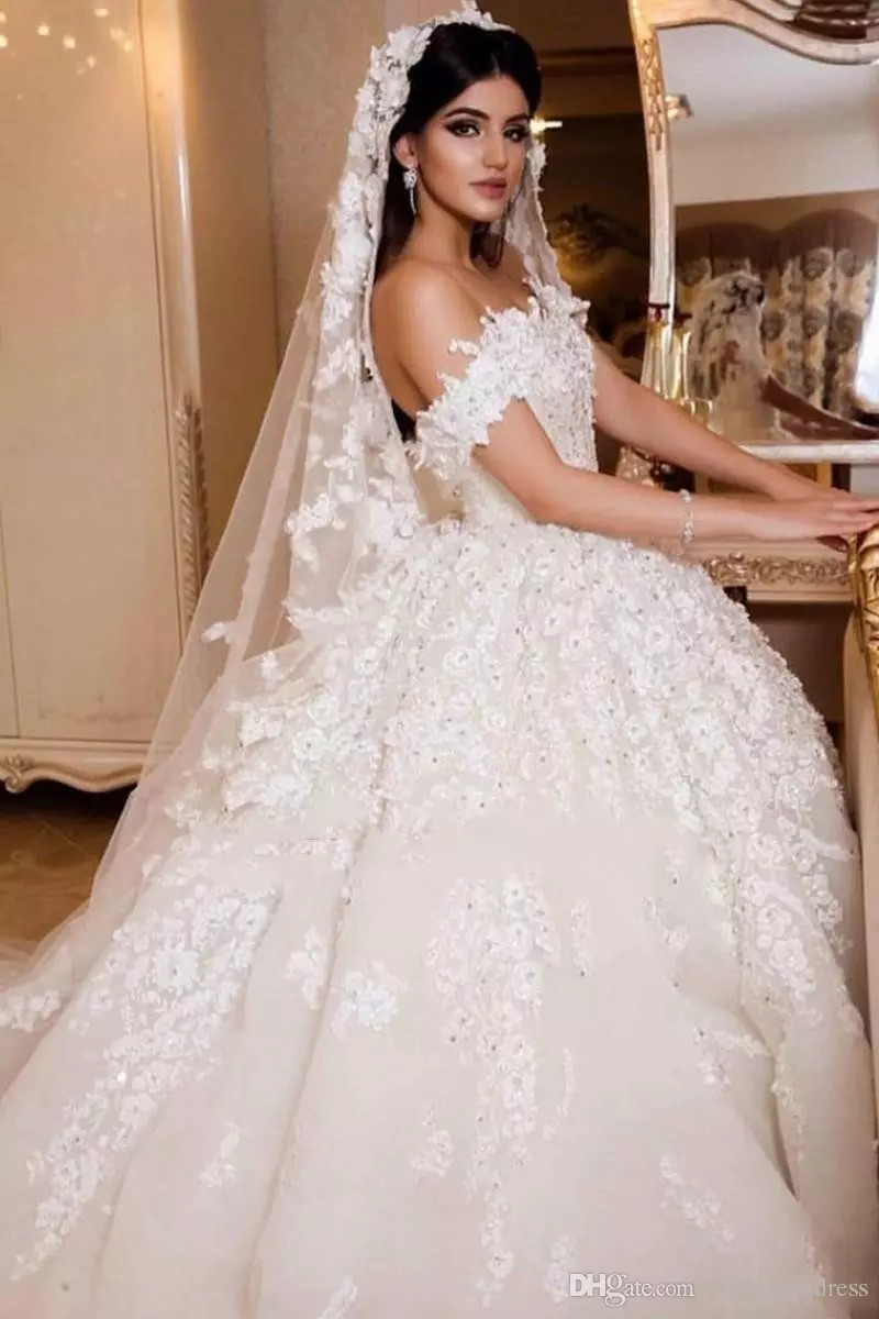 Luxury Crystals Lace Ball Gown Wedding Dresses Dubai Off Shoulder Puffy Bridal Gown Vestido de novia Sweep Train Custom Made Wedding Gowns