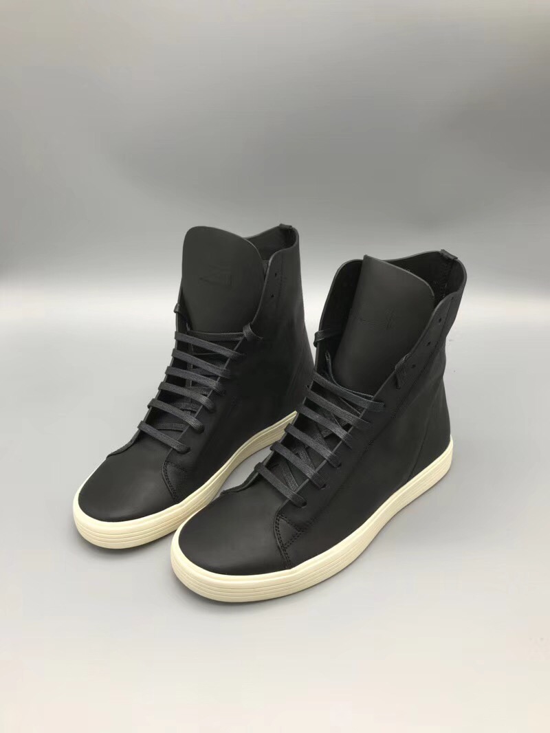 Popular high-top 2018SS lace men's classic rock boots fashion personality cowhide casual boots
Popular high-top 2018SS lace men's classic rock boots fashion personality cowhide casual boots