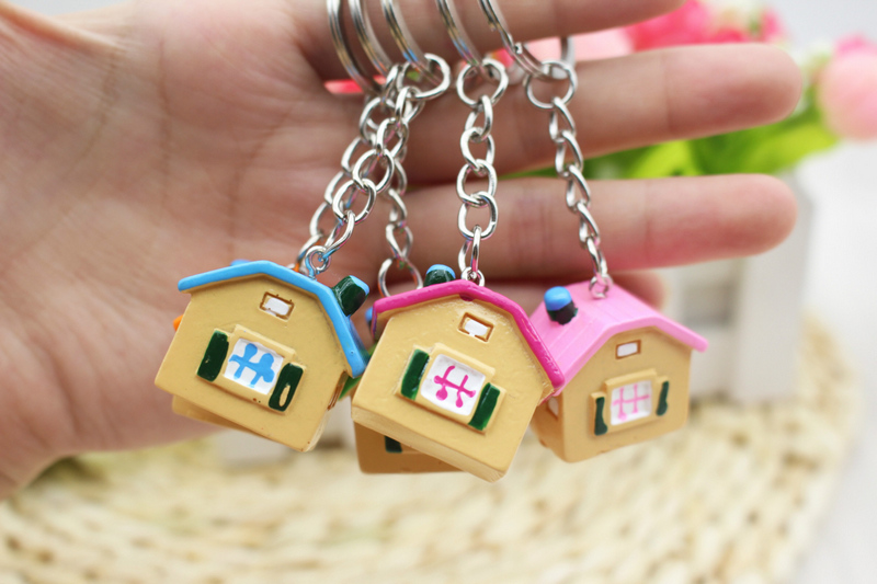 Original New Cute Little House Keychain For Girls Novelty Mini House Charm Key Ring On Bag Car Trinket Christmas Birthday Party Friends Gift
Original New Cute Little House Keychain For Girls Novelty Mini House Charm Key Ring On Bag Car Trinket Christmas Birthday Party Friends Gift