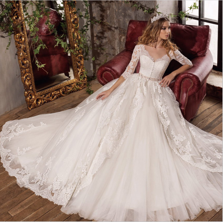Elegant A-line V-neck Half Sleeve Tulle Wedding Dress Hollow Back Bow Sash Appliques Bridal Bride Gowns Court Train Robe De Mariage