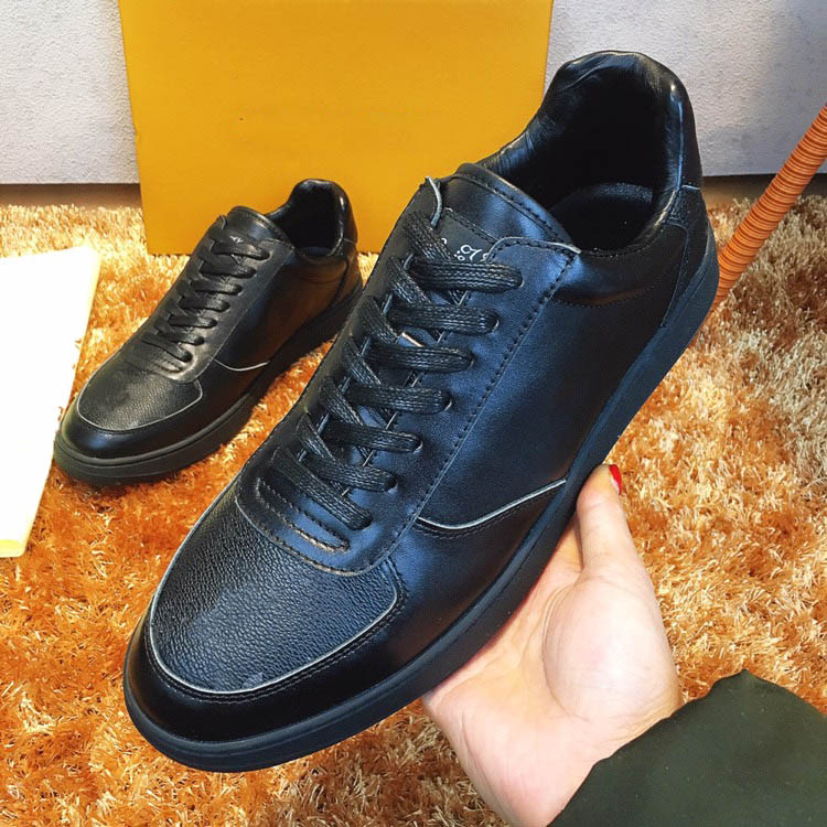 RIVOLI sneaker designer shoes High-quality LUXURY sneakers BRAND men shoe size 38-44 model 246082475, Black
RIVOLI sneaker designer shoes High-quality LUXURY sneakers BRAND men shoe size 38-44 model 246082475, Black