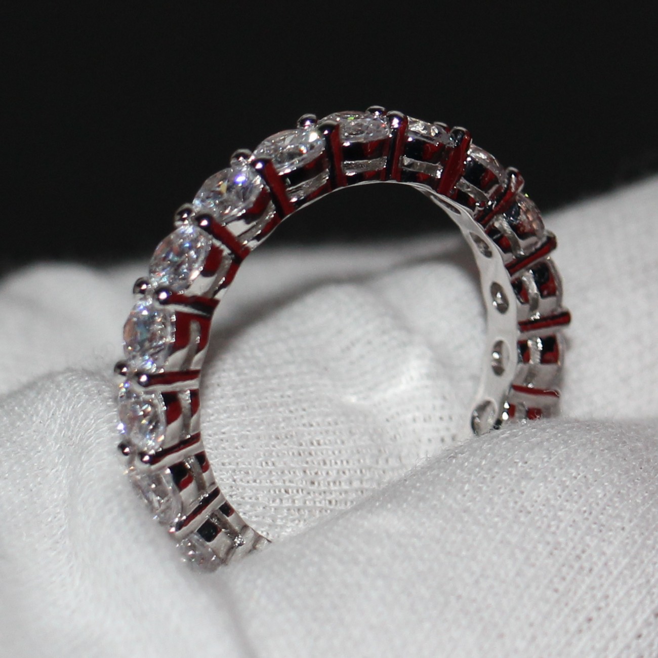 Brand Desgin Drop Shipping Luxury Jewelry 925 Sterling Silver Full 5A Cubic Zirconia Enternity Women Wedding Engagement Band Circle Ring