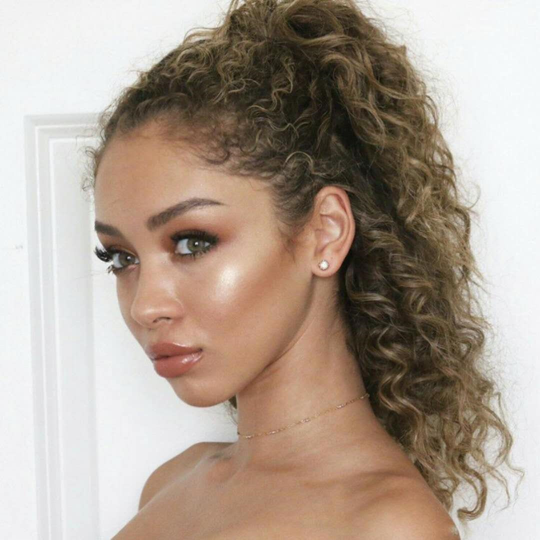100% Natural Brazilian Human hair Ponytail Horsetail Clips in/on Human Hair Extension DraK Brown Kinky Curly Ponytail Hair Pieces120g
100% Natural Brazilian Human hair Ponytail Horsetail Clips in/on Human Hair Extension DraK Brown Kinky Curly Ponytail Hair Pieces120g