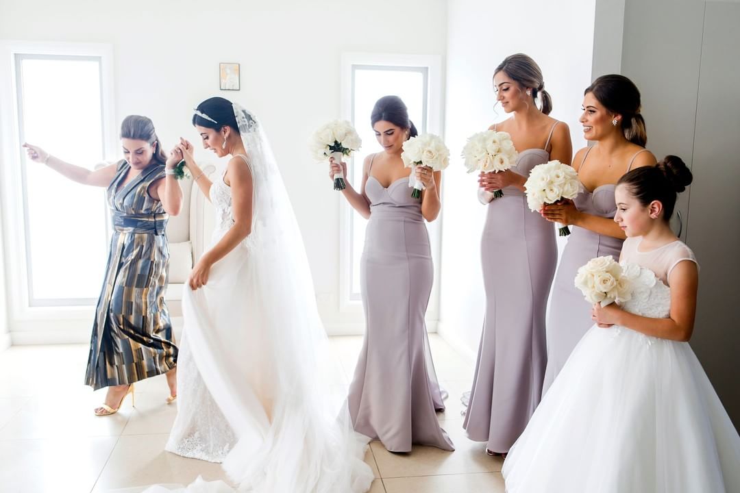 Designer Satin New Mermaid Bridesmaid Dresses Spaghetti Straps Pleats Backless Sweep Train Maid Of Honor Dress Brautjungfer Kleider