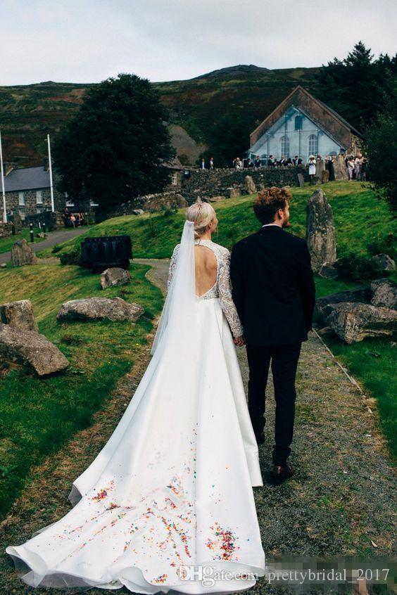 Modest Long Sleeve Wedding Dresses 2018 Split Lace Appliqued Open Backless Sweep Train Bohemian Bridal Gowns vestido de novia