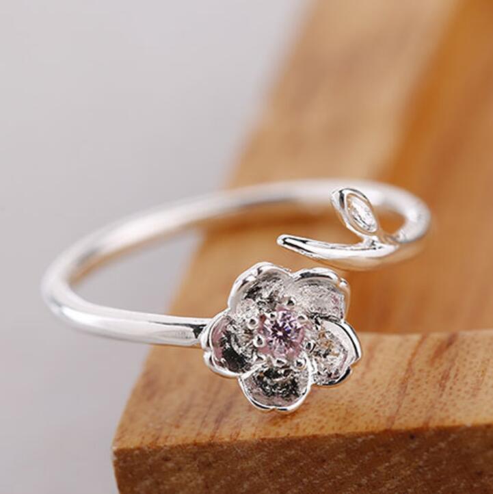 jewelry S925sterling silver rings for women flowers resizable open rings wholesale hot fashion free of shipping
jewelry S925sterling silver rings for women flowers resizable open rings wholesale hot fashion free of shipping