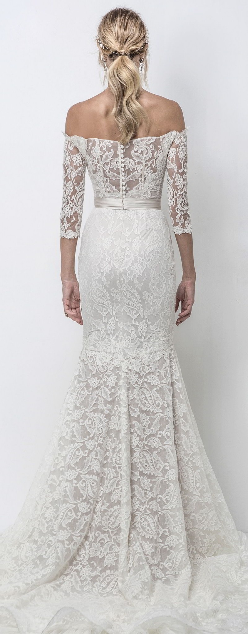 Lihi Hod Off The Shoulder Wedding Dresses 3/4 Long Sleeve Lace Applique Mermaid Wedding Dress Sweep Train Plus Size Beach Bridal Gown
