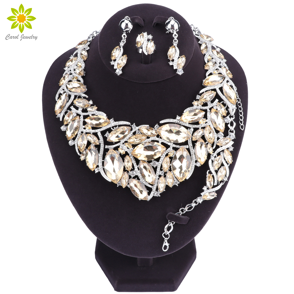 Beautiful Leaf Indian Jewellery Bridal Jewelry Set Silver Plated Rhinestone Party Wedding Prom Necklace Set Gift For Women
Beautiful Leaf Indian Jewellery Bridal Jewelry Set Silver Plated Rhinestone Party Wedding Prom Necklace Set Gift For Women