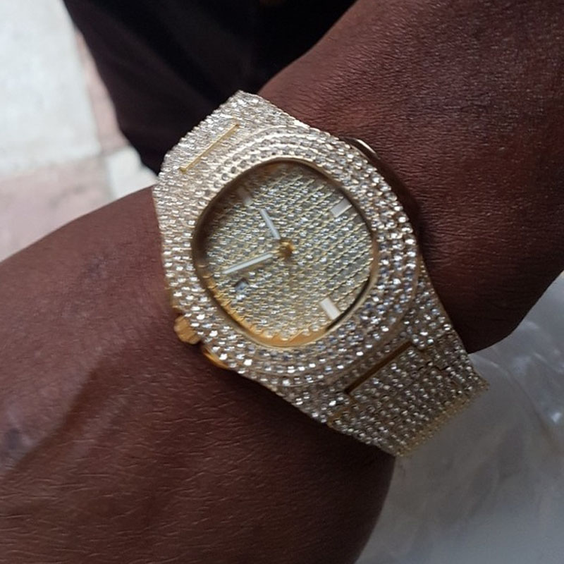 Mens Watches Out Watch Gold Diamond Watch for Men Square Quartz Waterproof Wristwatch Relogio Masculino
Mens Watches Out Watch Gold Diamond Watch for Men Square Quartz Waterproof Wristwatch Relogio Masculino