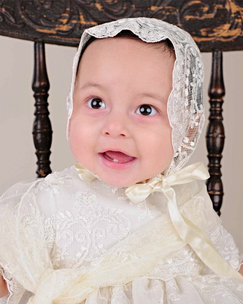 Cute Two Pieces Christening Dresses For Baby Girls Half Sleeve Lace Appliques Long Baptism Dress First Communication Gowns with Hats