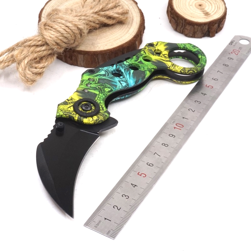 Outdoor csgo Karambit knife Hunting Camping Knives cs go Folding Tactical Pocket Survival Knives Scorpion Claw Knifes EDC Tool
Outdoor csgo Karambit knife Hunting Camping Knives cs go Folding Tactical Pocket Survival Knives Scorpion Claw Knifes EDC Tool