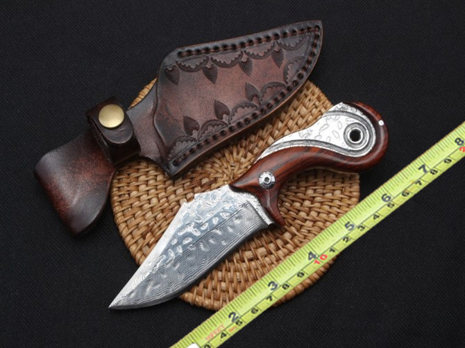 Fixed blade Damascus blade tactical knife wooden handle outdoor hunting knife sharp small self-defense knife with excellent cowhide sheath
Fixed blade Damascus blade tactical knife wooden handle outdoor hunting knife sharp small self-defense knife with excellent cowhide sheath