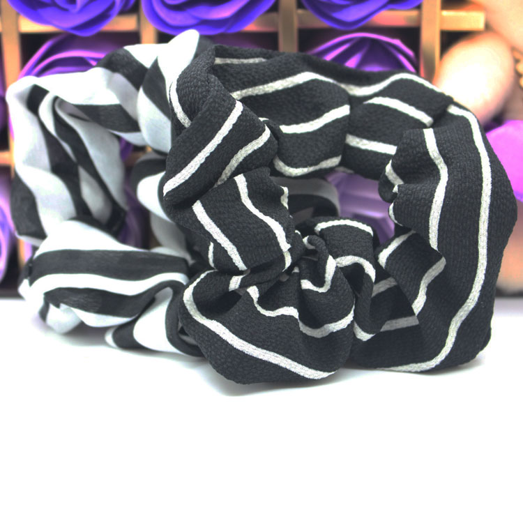 Hot Sale 2Pcs/lot Girl's Classic black and white stripes scrunchie Elastic Hair Bands Women's hair Rope Ponytail Holder headwear
Hot Sale 2Pcs/lot Girl's Classic black and white stripes scrunchie Elastic Hair Bands Women's hair Rope Ponytail Holder headwear