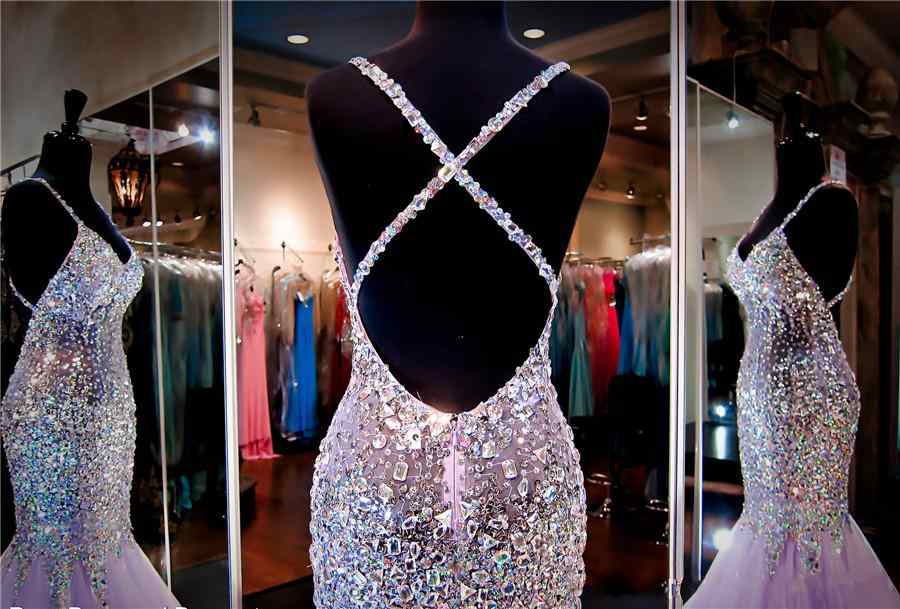 Lilac Bling Mermaid Prom Dresses Sweetheart Beading Crystal Criss Cross Backless Sweep Train Spaghetti Straps Evening Wear Party Gowns