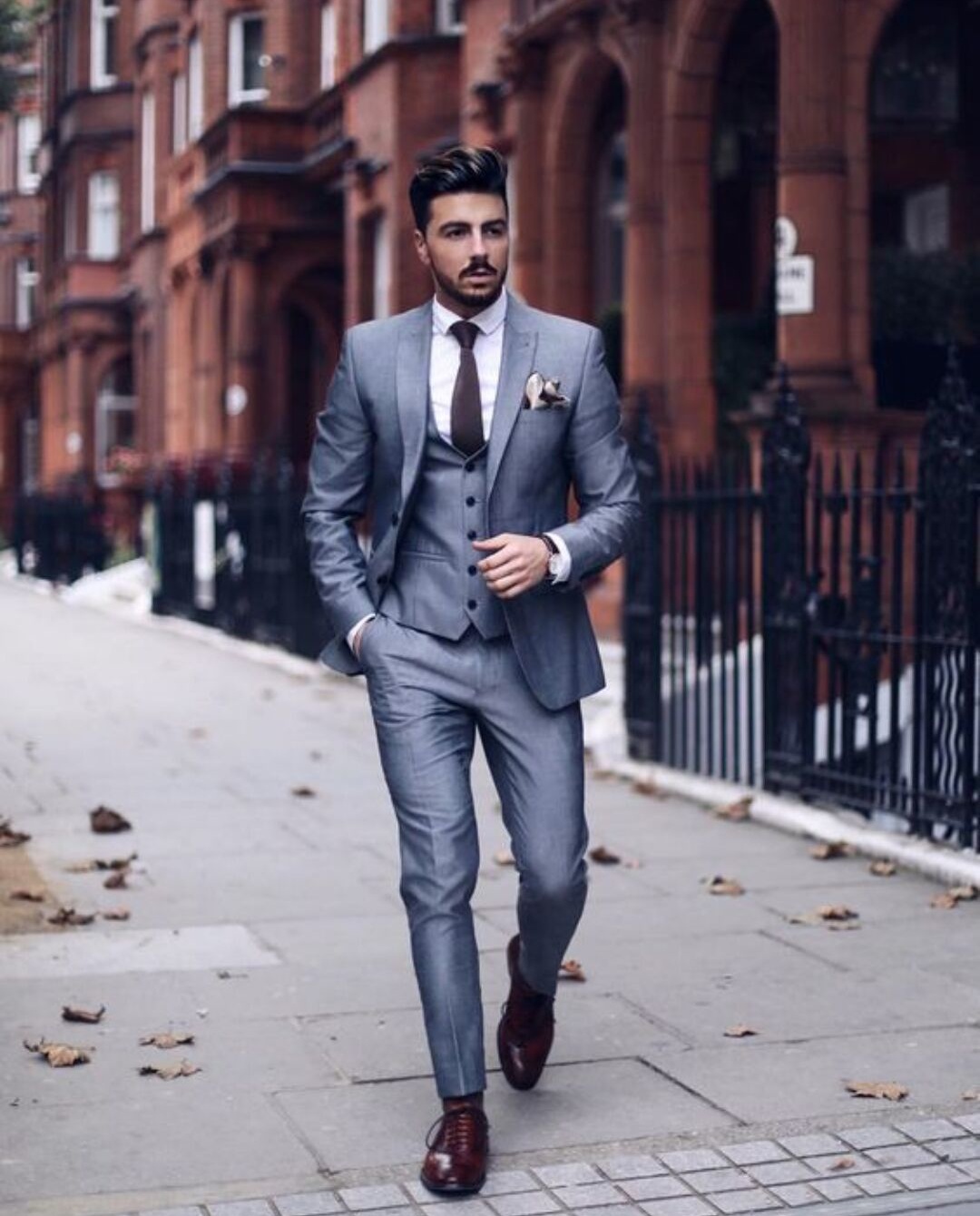 Latest Customize Slim Fit Groom Tuxedos Groomsmen Grey Side Vent Suit Wedding Best Men's Suits (Jacket+Pants+Vest)