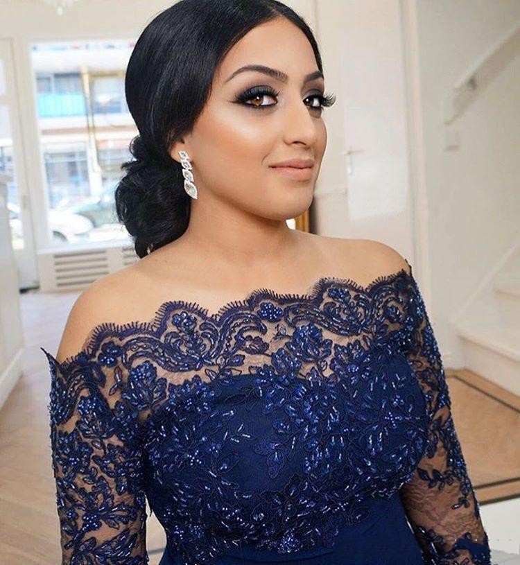 2020 Sexy Dark Navy Mermaid Arabic Evening Dresses Off Shoulder Long Sleeves Lace Appliques Beaded Sweep Train Formal Cheap Prom Party Gown