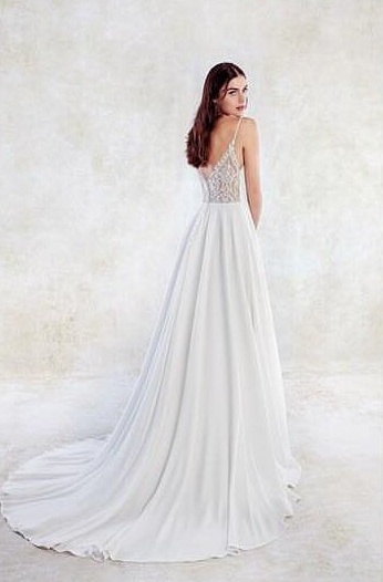 2022 Newest A Line Wedding Dress Sexy Spaghetti Deep V Neck Lace Back Satin Bridal Gowns Sweep Train
