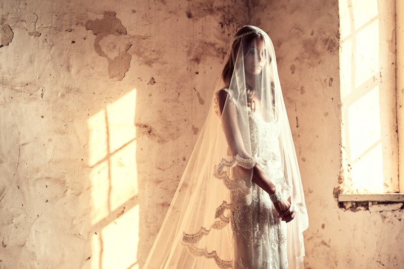 Pure Handmade Wedding Veils Three Meters Long Lace Applique Sequins Two Layers Tulle Cathedral Length Bridal Veil