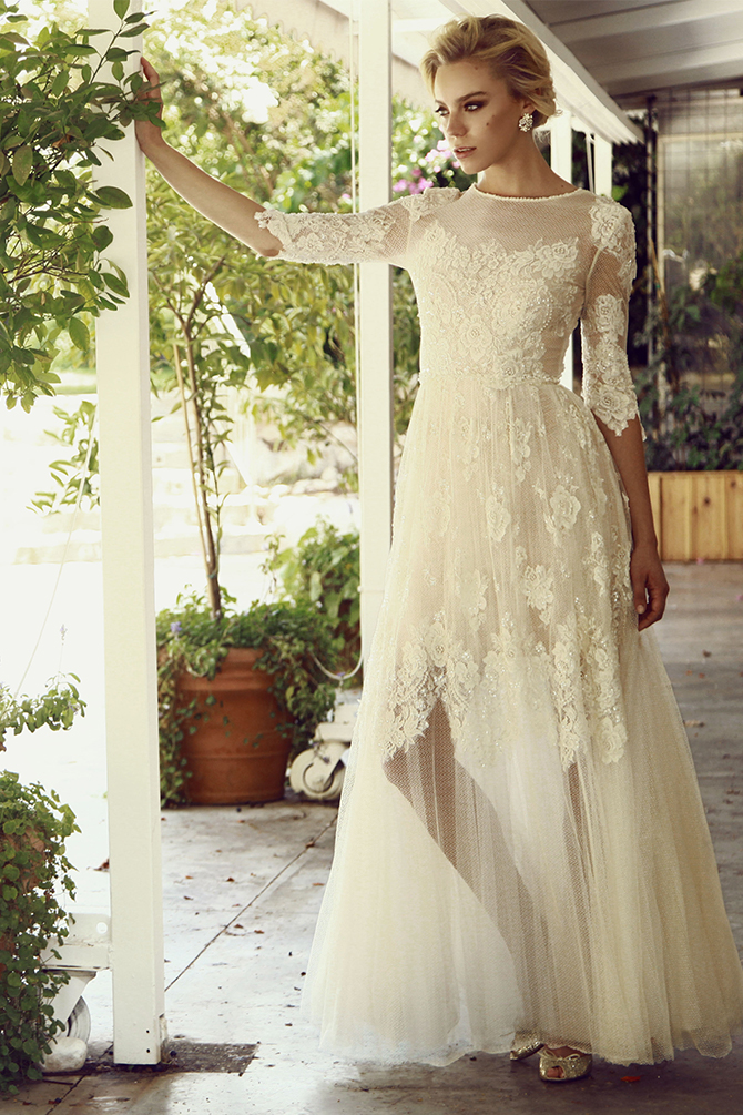 Modest Country Wedding Dresses Jewel Neck Illusion Half Long Sleeves Floor Length Boho Bridal Gowns Pearls Plus Size Beach Wedding Dress