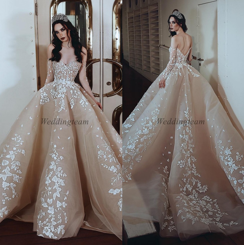 Amazing Backless Lace Wedding Dresses Appliqued Off The Shoulder Bridal Gowns With Long Sleeves A Line Sweep Train Tulle Vestido De Novia, Silver
Amazing Backless Lace Wedding Dresses Appliqued Off The Shoulder Bridal Gowns With Long Sleeves A Line Sweep Train Tulle Vestido De Novia, Silver