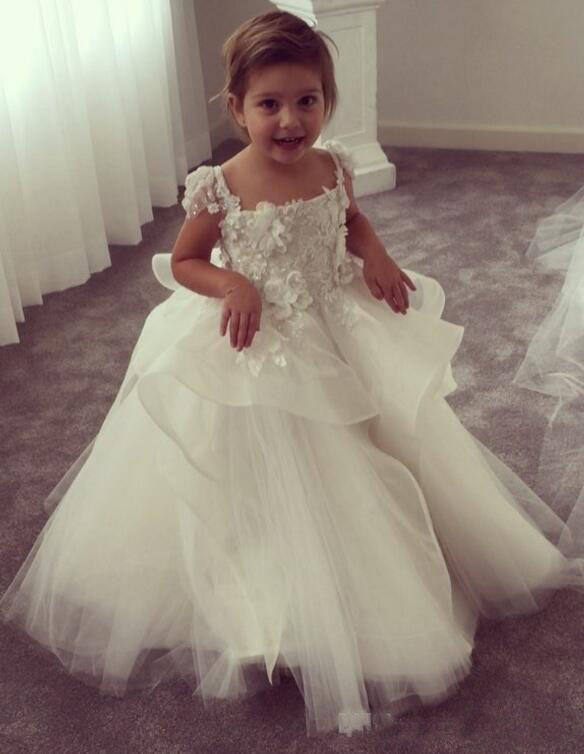 3D Floral Appliques 2017 Arabic Flower Girl Dresses Lace Ball Gown Child Wedding Dresses Vintage Little Girl Pageant Dresses, Purple
3D Floral Appliques 2017 Arabic Flower Girl Dresses Lace Ball Gown Child Wedding Dresses Vintage Little Girl Pageant Dresses, Purple