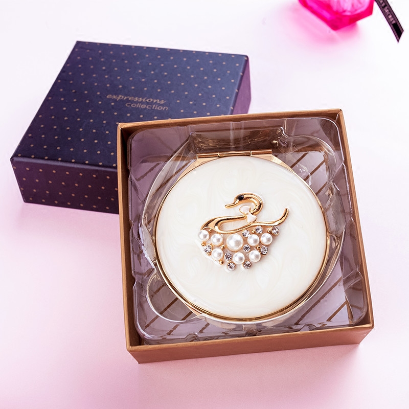 Elegant Wedding Compact mirrors party favors Bridesmaid gifts Bachelorette Hen Party gift wholesales 5 pcs lot free shipping, Compact mirror
Elegant Wedding Compact mirrors party favors Bridesmaid gifts Bachelorette Hen Party gift wholesales 5 pcs lot free shipping, Compact mirror