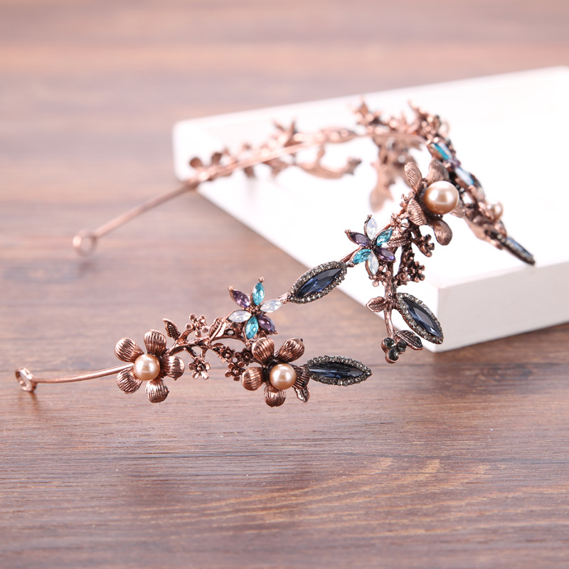 Vintage Gold Crystal Bridal Tiaras And Crowns 5*31cm Baroque Korean Princess Birthday Jewely Wedding Headpieces Women Rhinestone Crown F3209