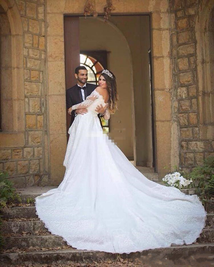 Country Lace New Wedding Dress Off Shoulder Long Sleeves Applique Tiered Court Train Bridal Dresses Gowns es