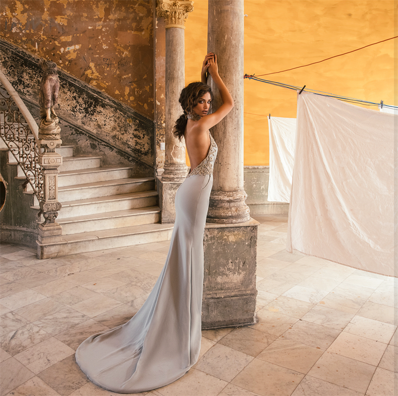 2018 Brand Custom Made Evening Dresses Halter Deep V Neck Appliqued Beads Backless Satin Front Splits Prom Dress With Pockets